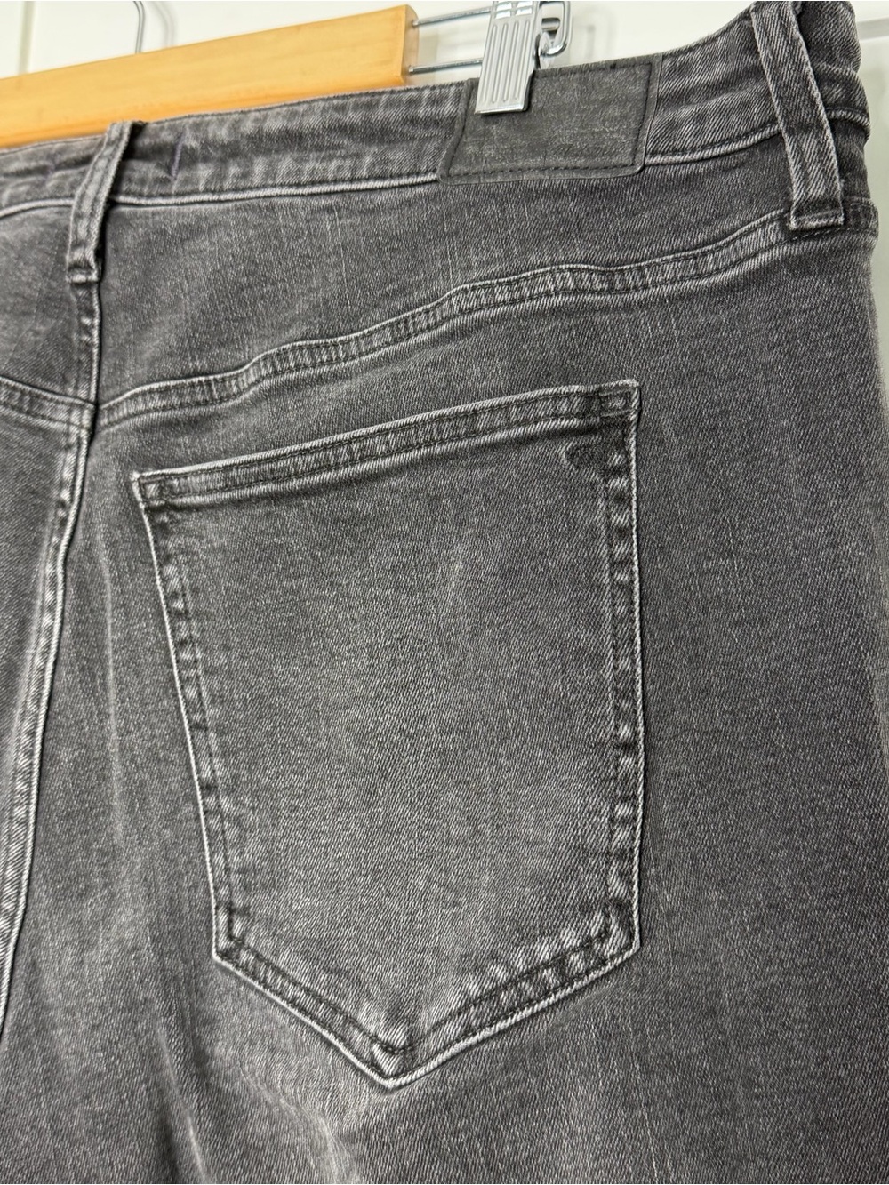 Madewell Plus Mid-Rise Stovepipe Jeans 18 W black Armand Wash Raw-Hem Edition - Picture 8 of 15